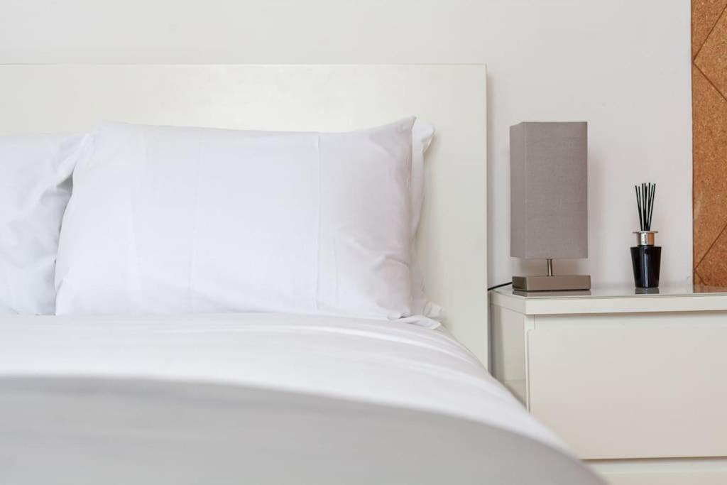 Spacious Retreat 2-Bed In Popular Camden Town London Exterior photo